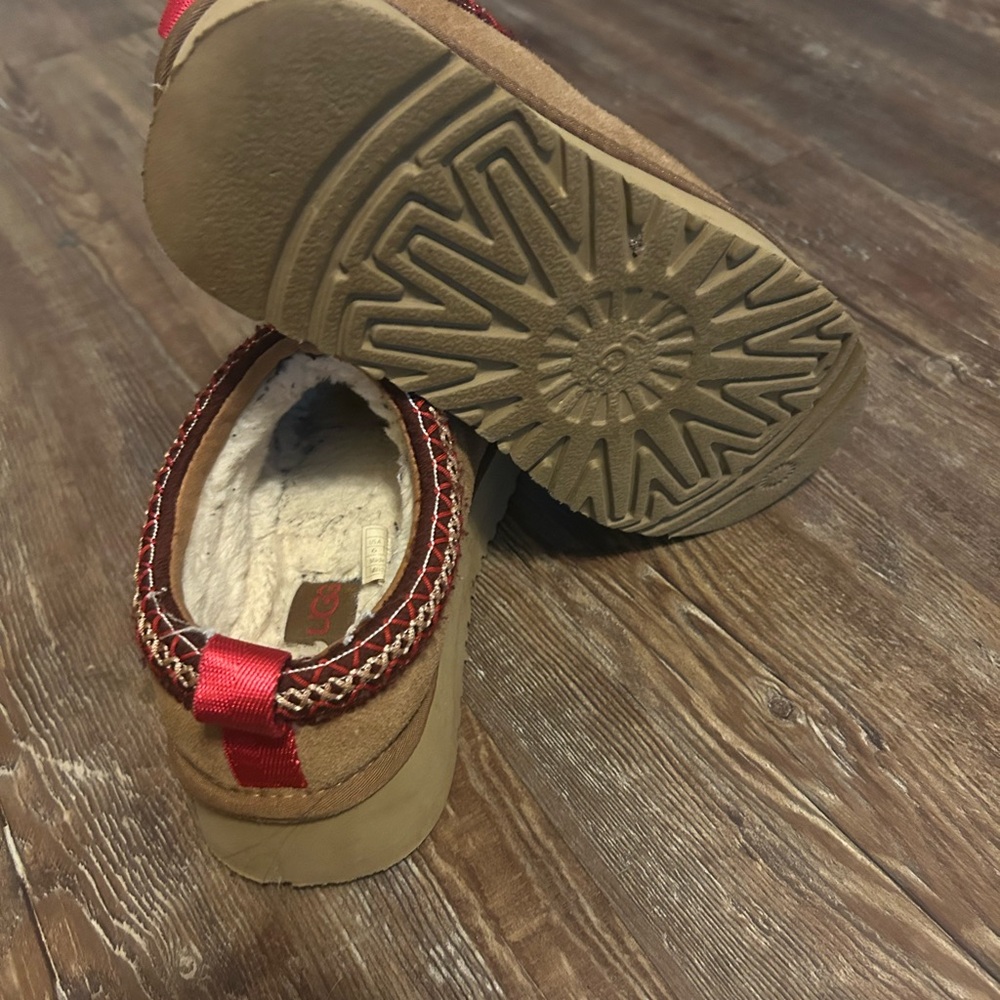 UGG Men's Brown Suede Slip-Ons with Red Trim - Picture 5 of 5